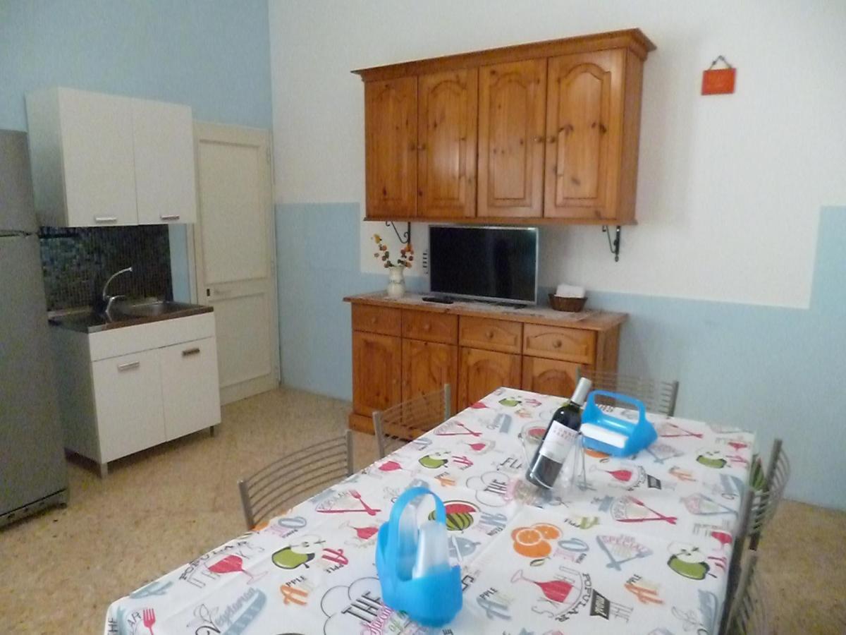 Villa Casa a 30 M dal mare Sant Isidoro  Esterno foto