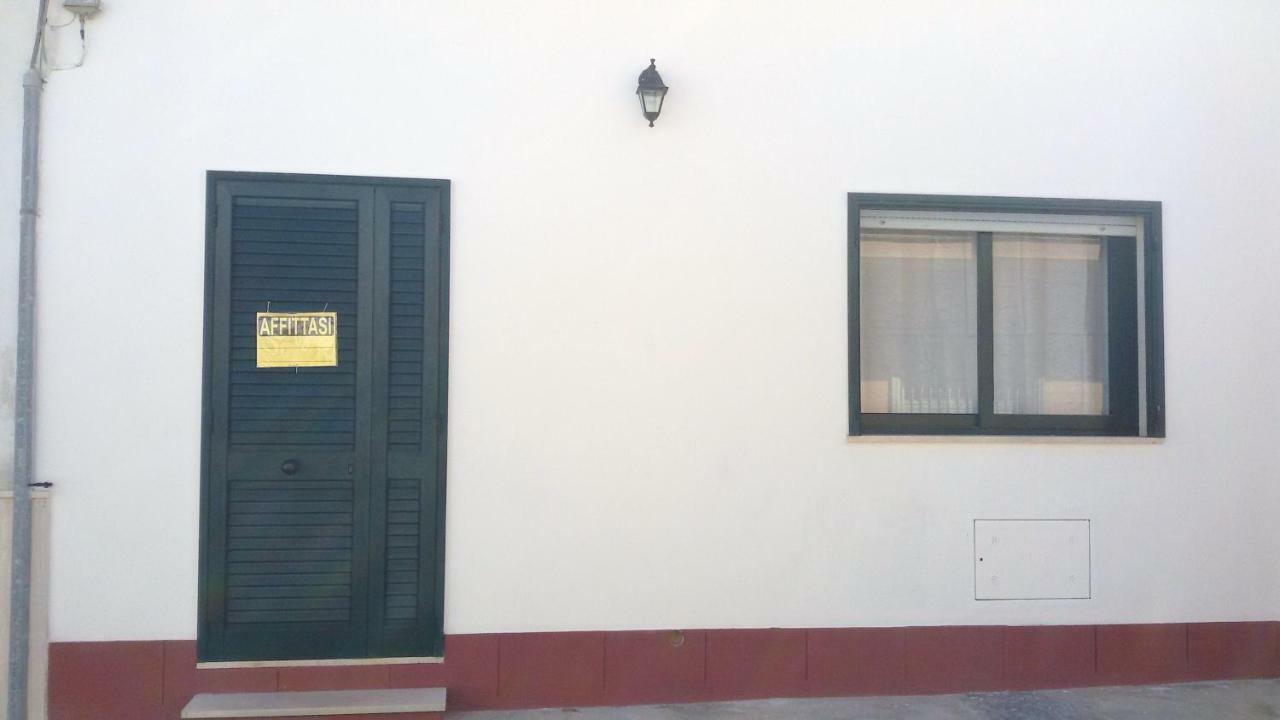 Villa Casa a 30 M dal mare Sant Isidoro  Esterno foto